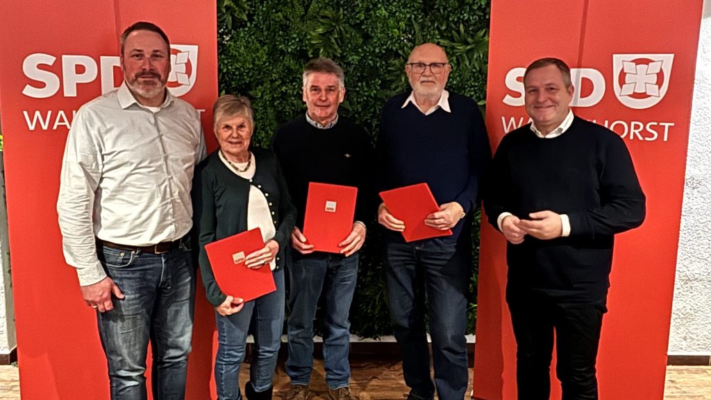Ein besonderer Moment des Abends waren die Ehrungen für langjähriges Engagement in der Sozialdemokratie. Foto: SPD Wallenhorst