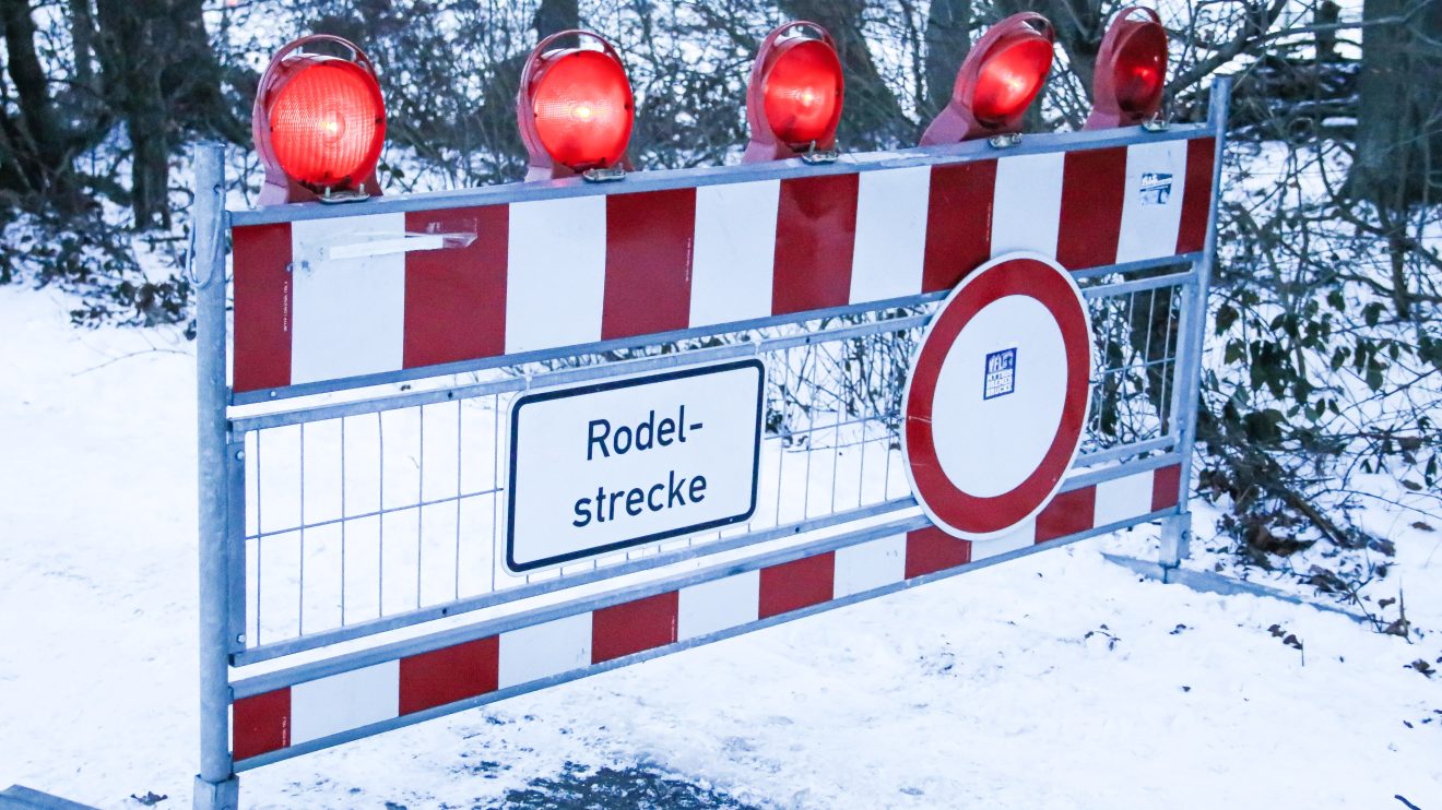 Großer Andrang herrschte am Wochenende auf der Rodelstrecke am Hollager Berg. Marc Dallmöller / md-foto.com