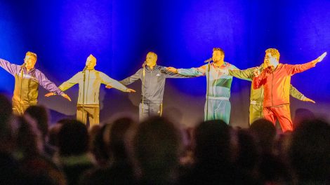 Die Draufsänger präsentieren ihr Programm „Ohne Filter“ in der Wallenhorster Gymnastikhalle. Foto: Gemeinde Wallenhorst / André Thöle