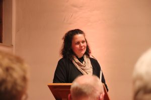 Verlässt den Kirchenkreis Osnabrück, um eine Ausbildung zur Pfarrverwalterin zu beginnen: Diakonin Bettina Ley. Foto: Kirchenkreis Osnabrück / Maren Bergmann