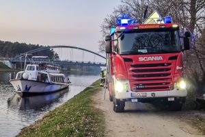 Die Feuerwehr Wallenhorst im Einsatz am Stichkanal. Foto: Marc Dallmöller