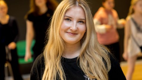 Tanzlehrerin Vitalina Popp lädt herzlich zum Hip Hop im JAB2 ein. Foto: Gemeinde Wallenhorst / André Thöle