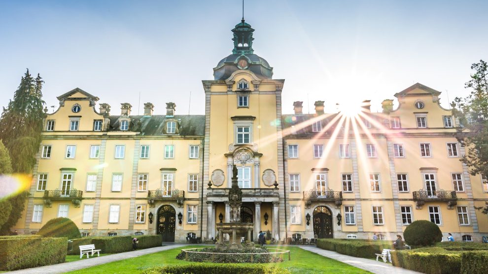Mit dem Ferienspaß können die Kinder das Schloss Bückeburg auf einer Schatzsuche erkunden. Foto: Froese Photography